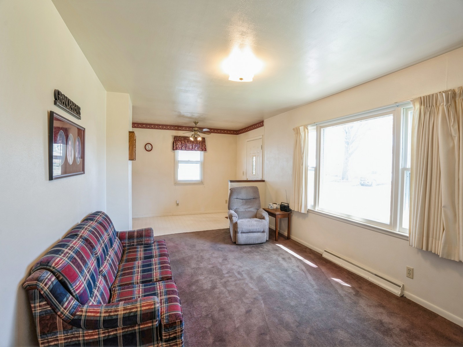 807 E 13th Street, Newton, Iowa image 3