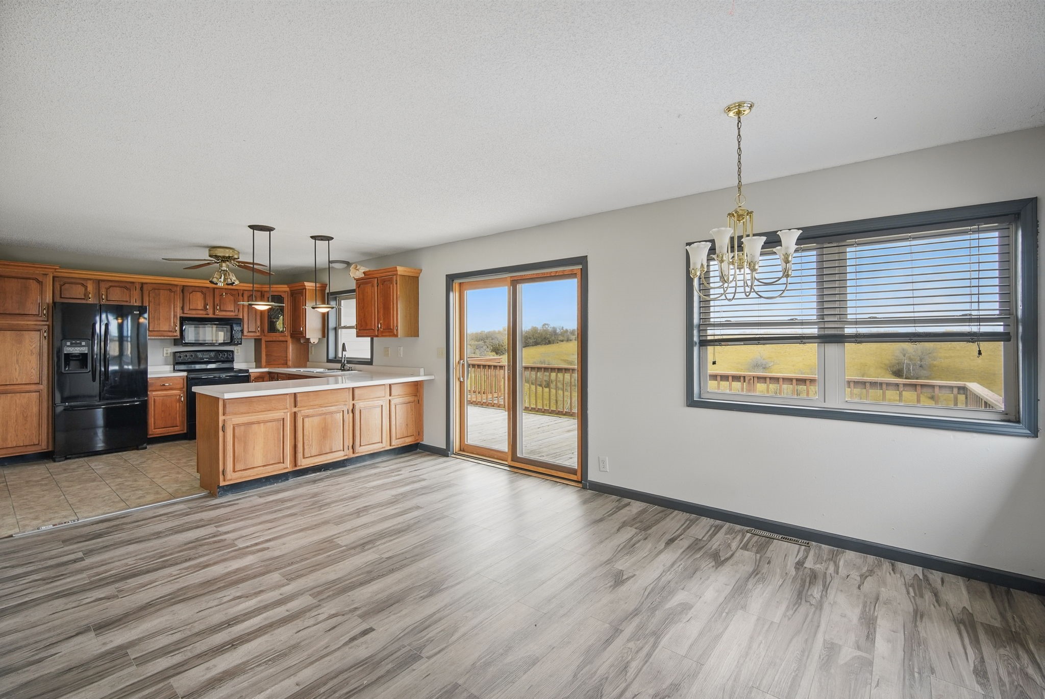 2900 Wagon Road, Stuart, Iowa image 6