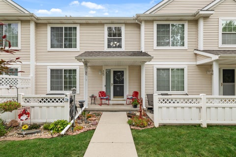 Condo For Sale - 1400 S 52nd Street #15<br/> Polk County, West Des Moines, IA 50265