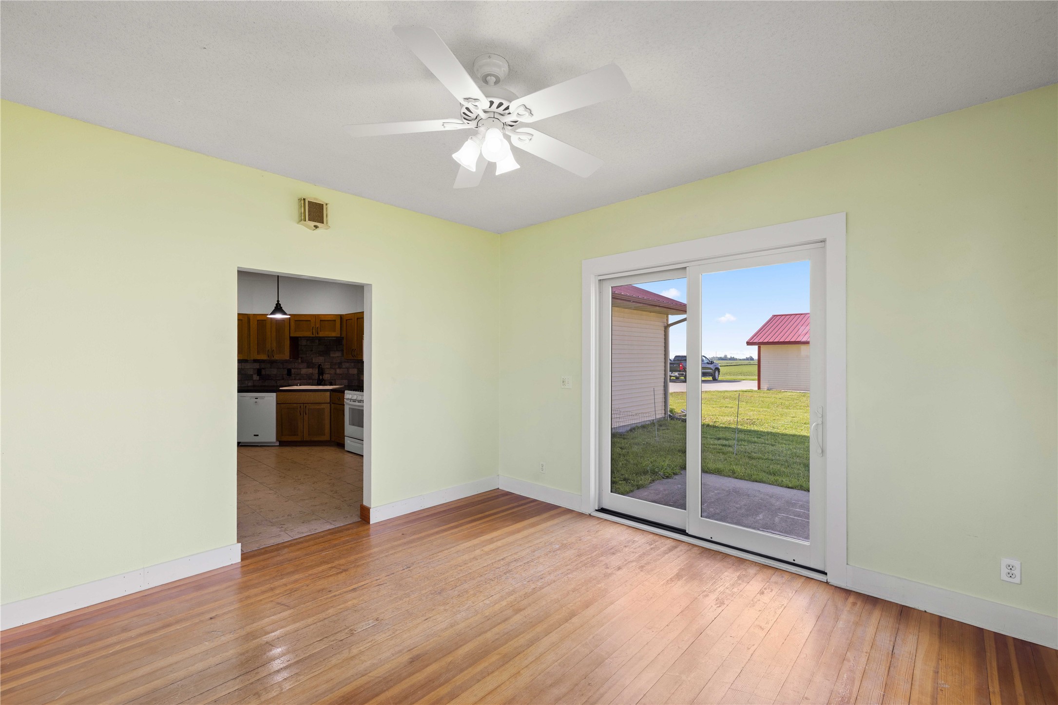 17745 600th Avenue, Nevada, Iowa image 14