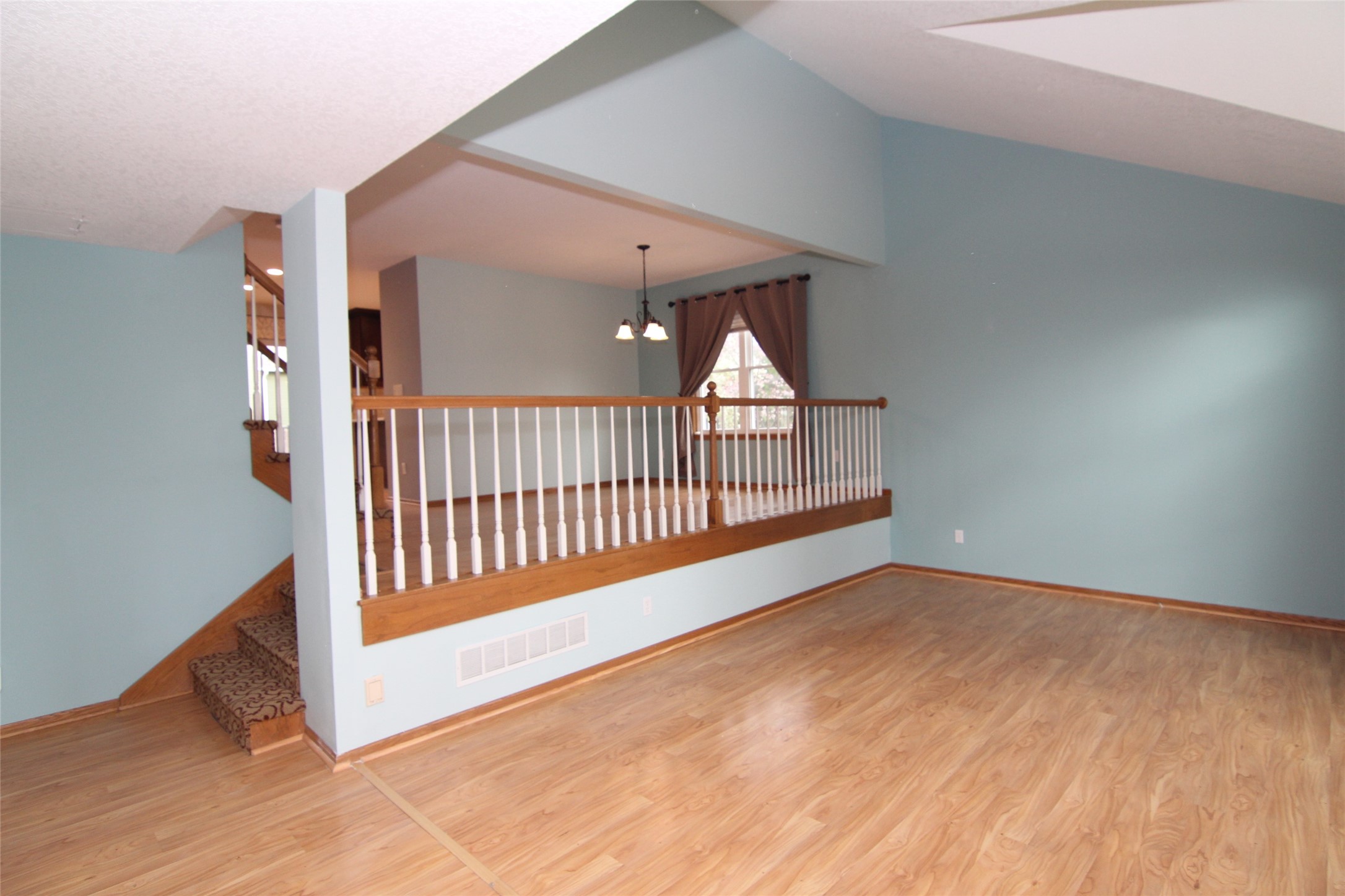 5559 Kensington Circle, Johnston, Iowa image 7
