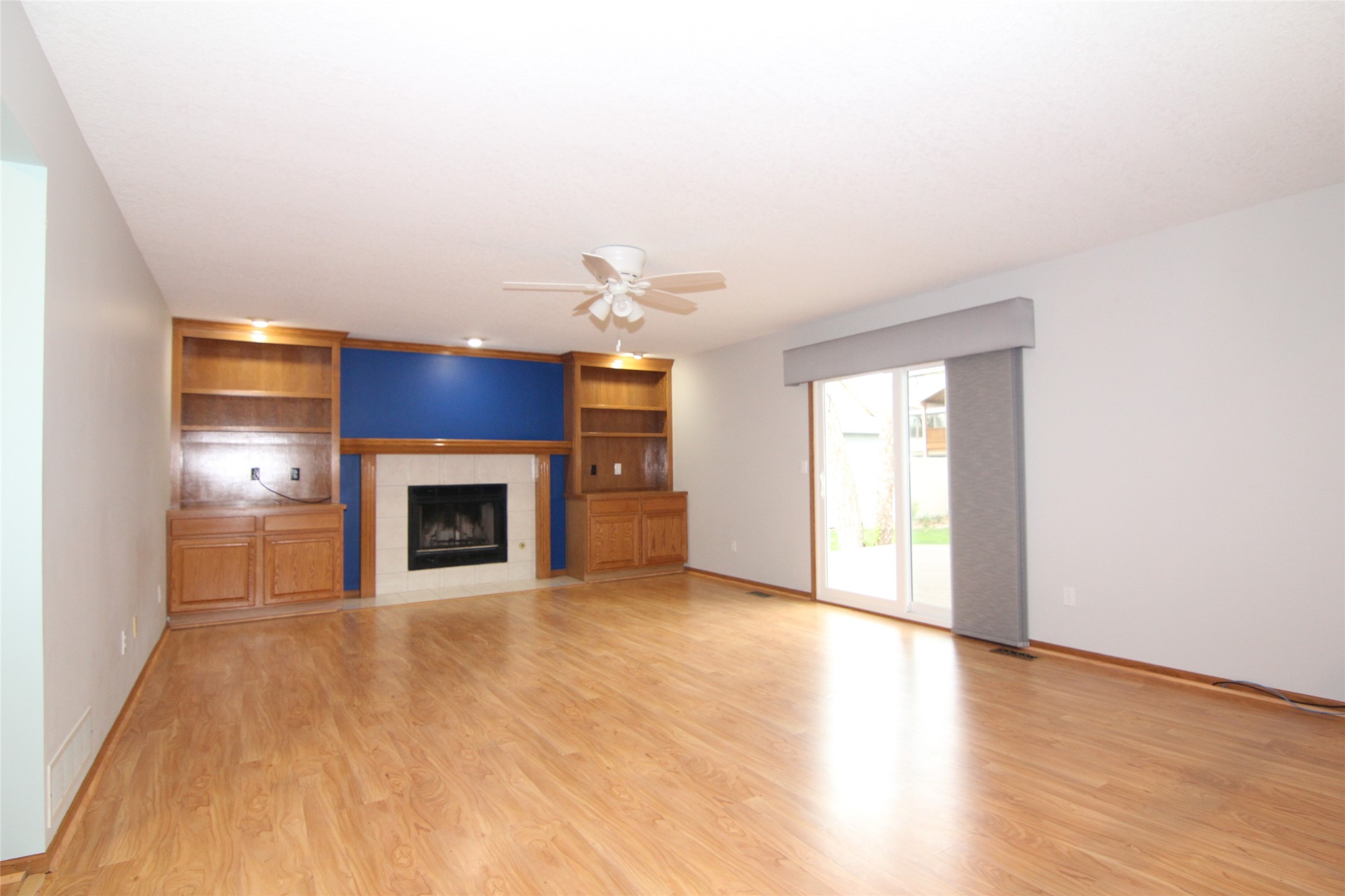 5559 Kensington Circle, Johnston, Iowa image 14