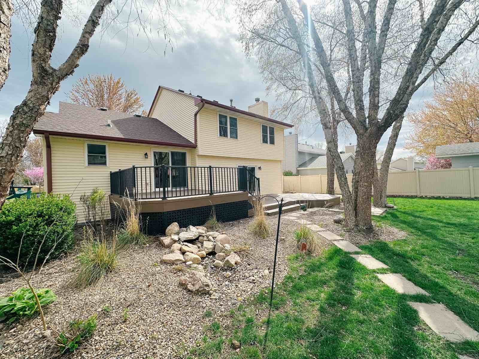 5559 Kensington Circle, Johnston, Iowa image 3