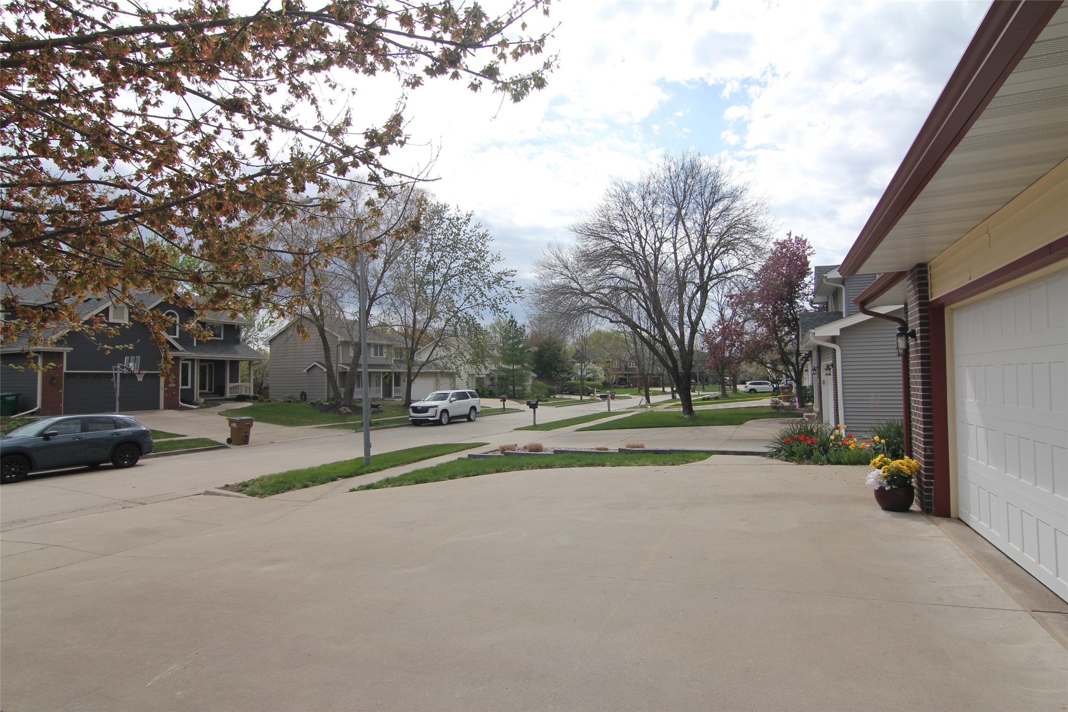 5559 Kensington Circle, Johnston, Iowa image 31