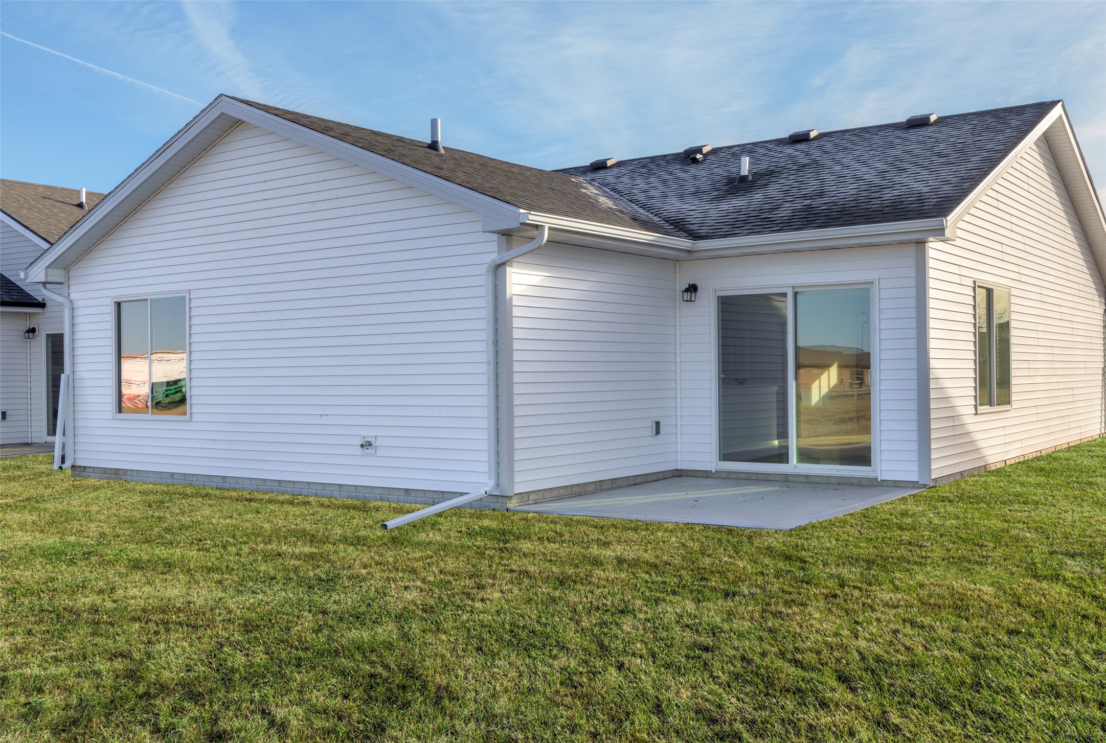 2215 Legacy Drive, Norwalk, Iowa image 2