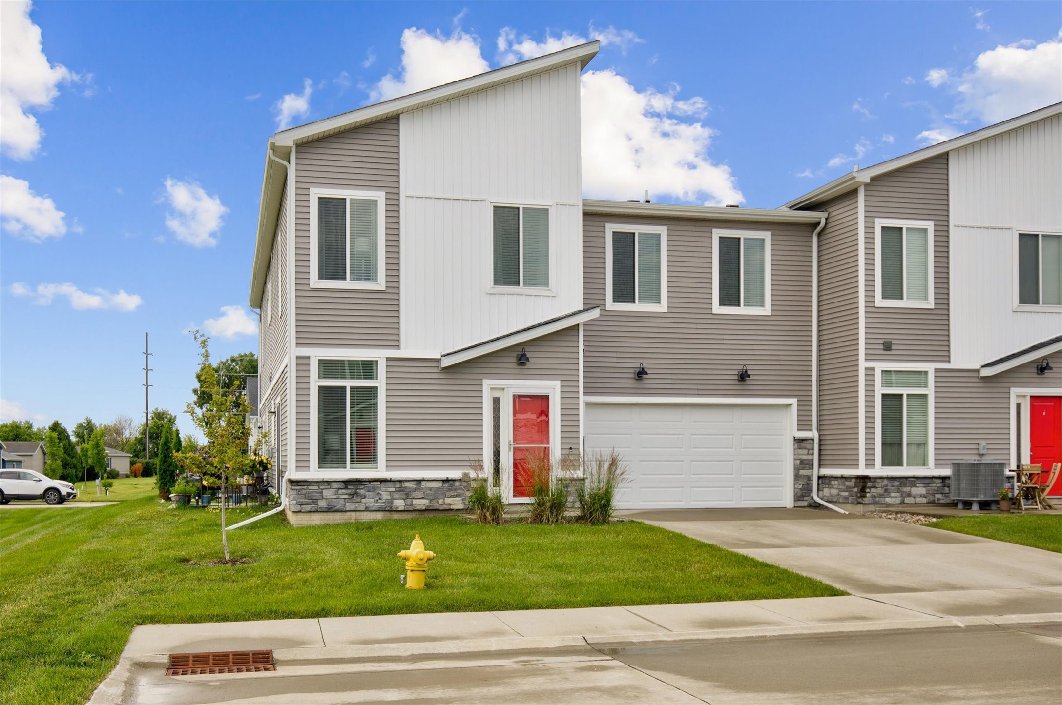 Photo 1 of 33 — 9536 Capstone Court, West Des Moines, IA 50266