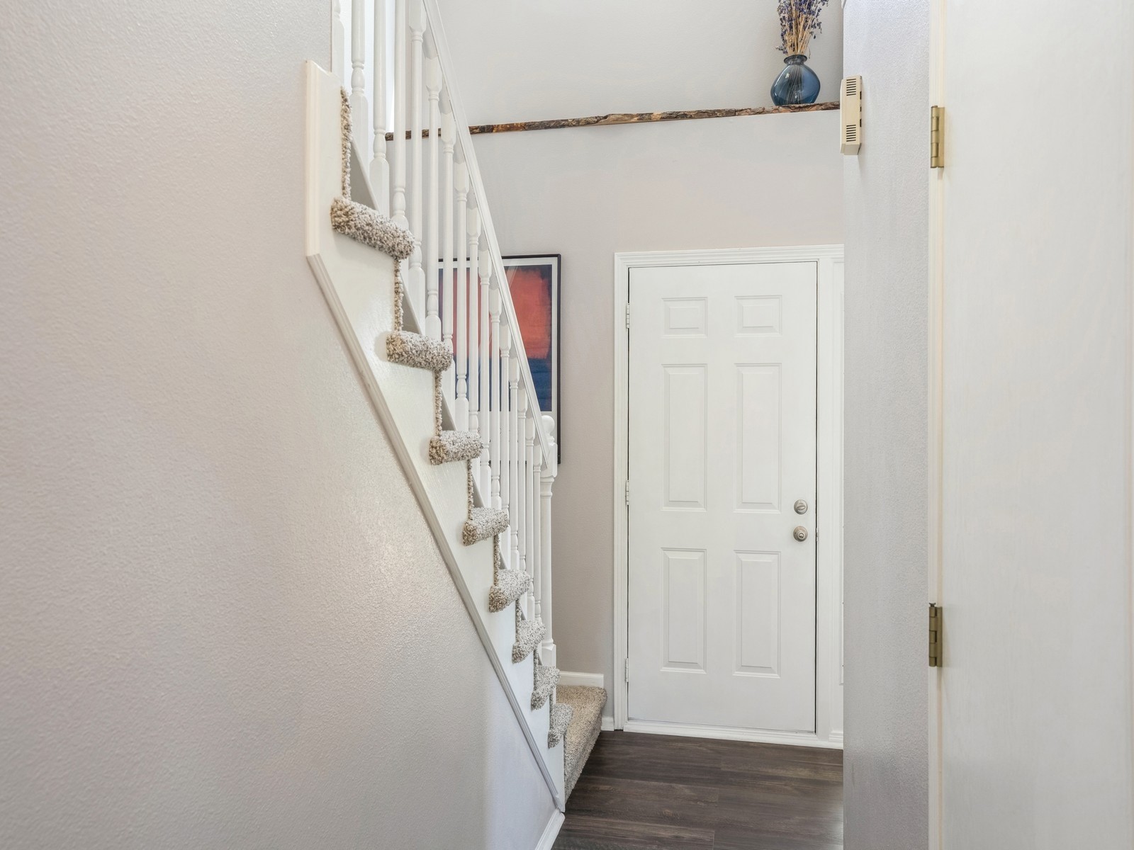 5031 Cherrywood Drive, West Des Moines, Iowa image 4