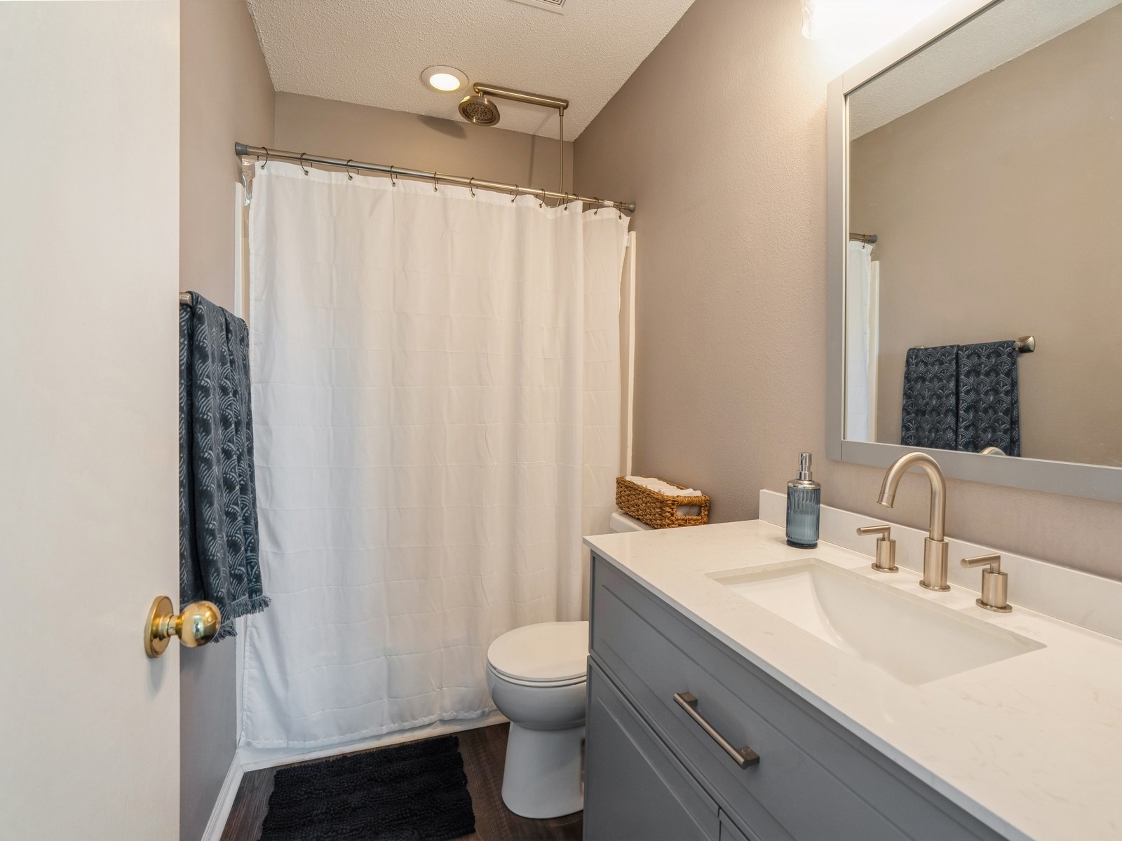 5031 Cherrywood Drive, West Des Moines, Iowa image 20