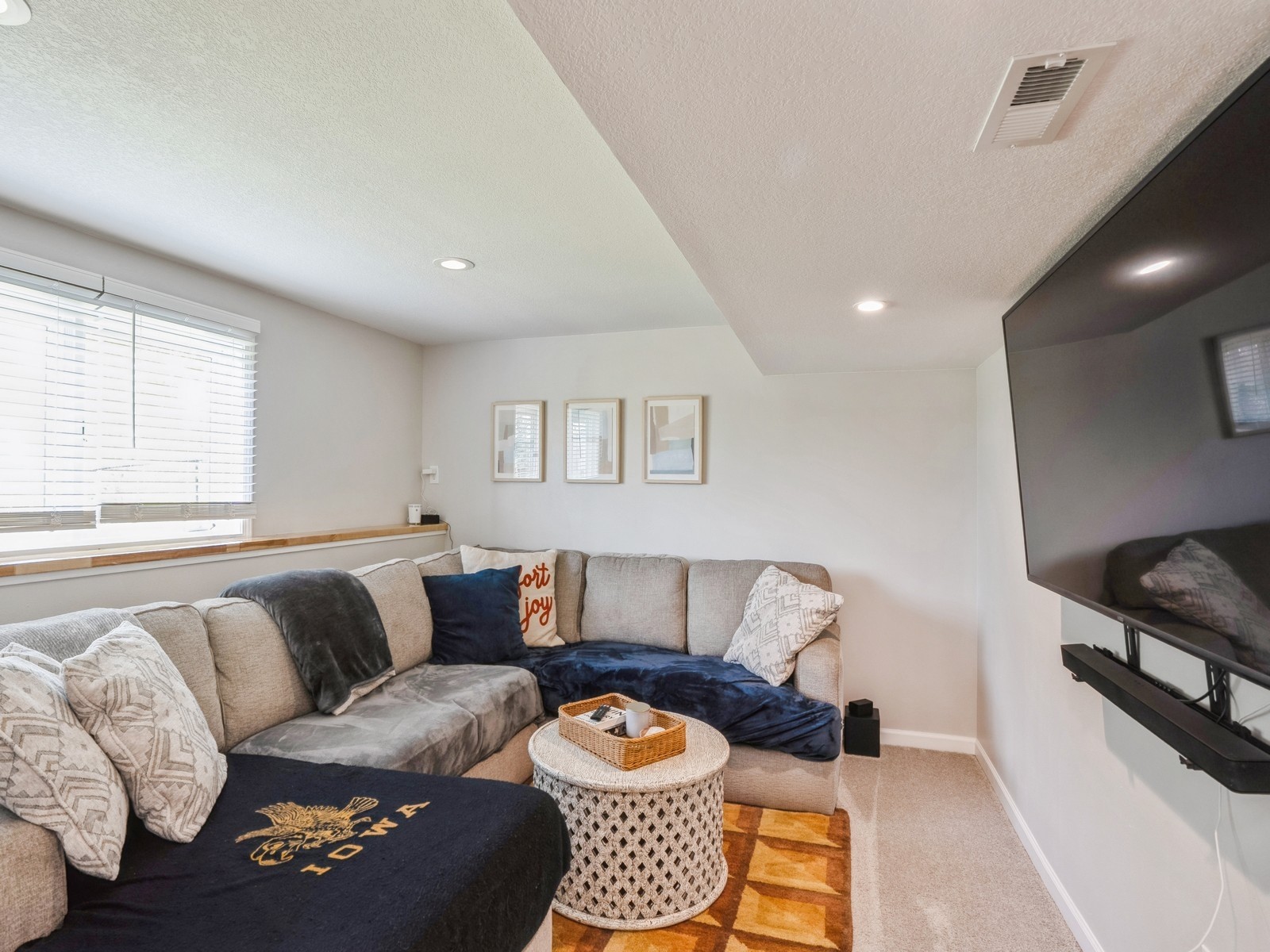 5031 Cherrywood Drive, West Des Moines, Iowa image 25