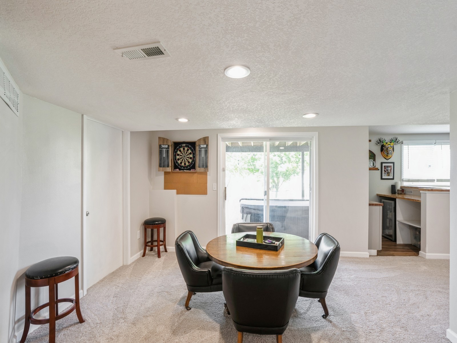5031 Cherrywood Drive, West Des Moines, Iowa image 29
