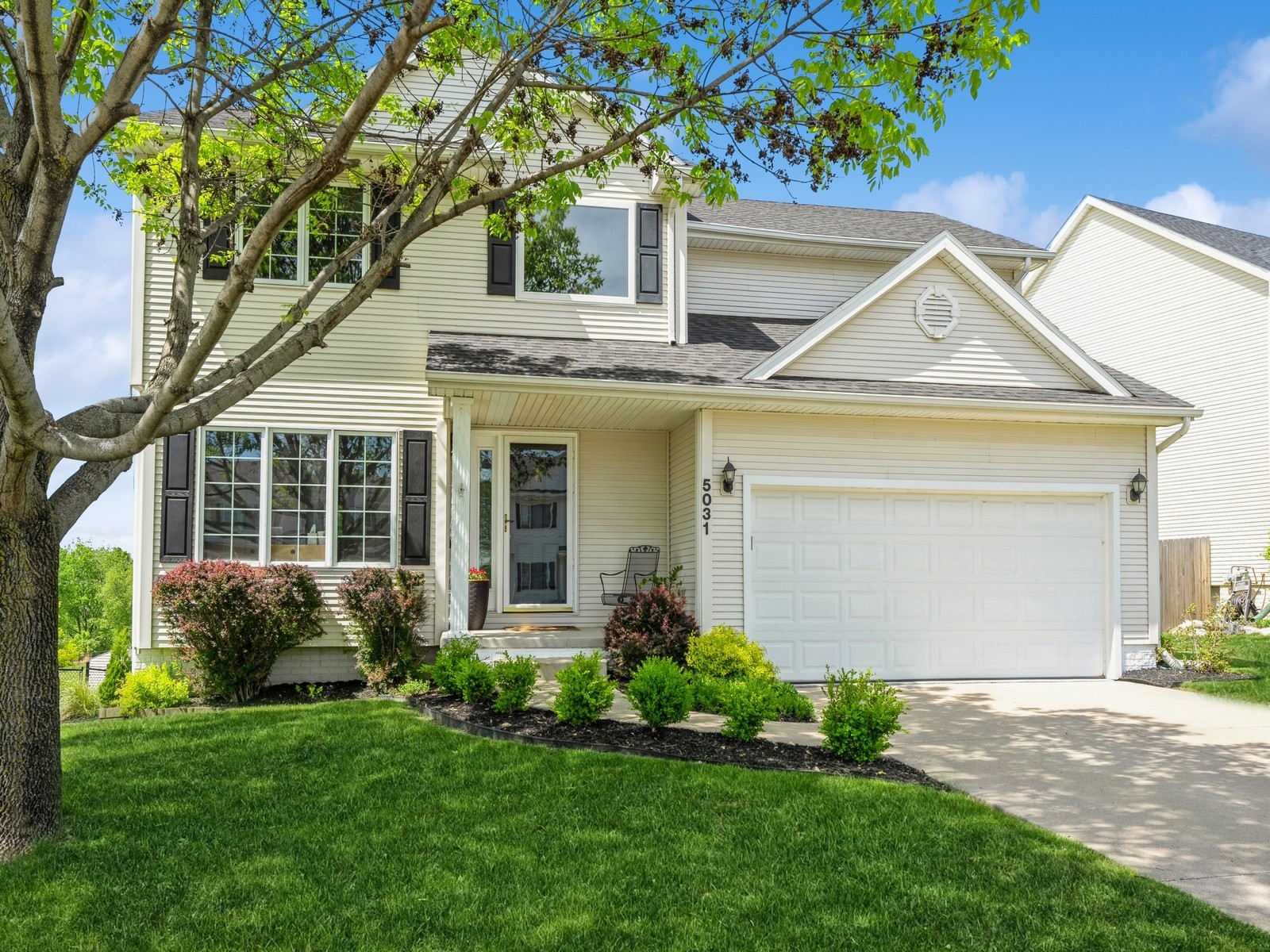 5031 Cherrywood Drive, West Des Moines, Iowa image 1