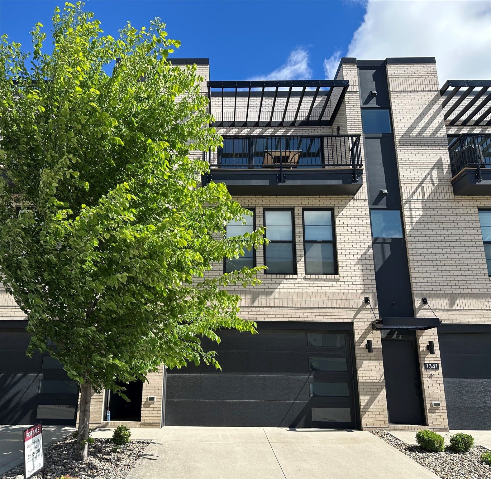 1343 Keosauqua Way, Des Moines, Iowa image 1