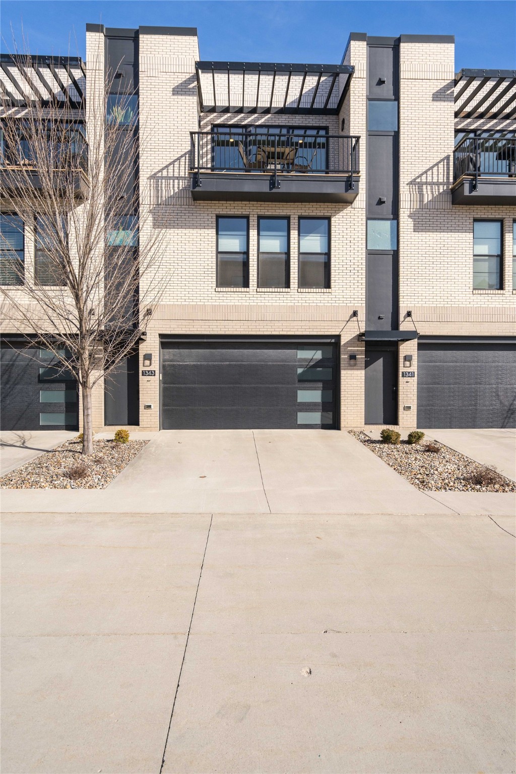 1343 Keosauqua Way, Des Moines, Iowa image 1