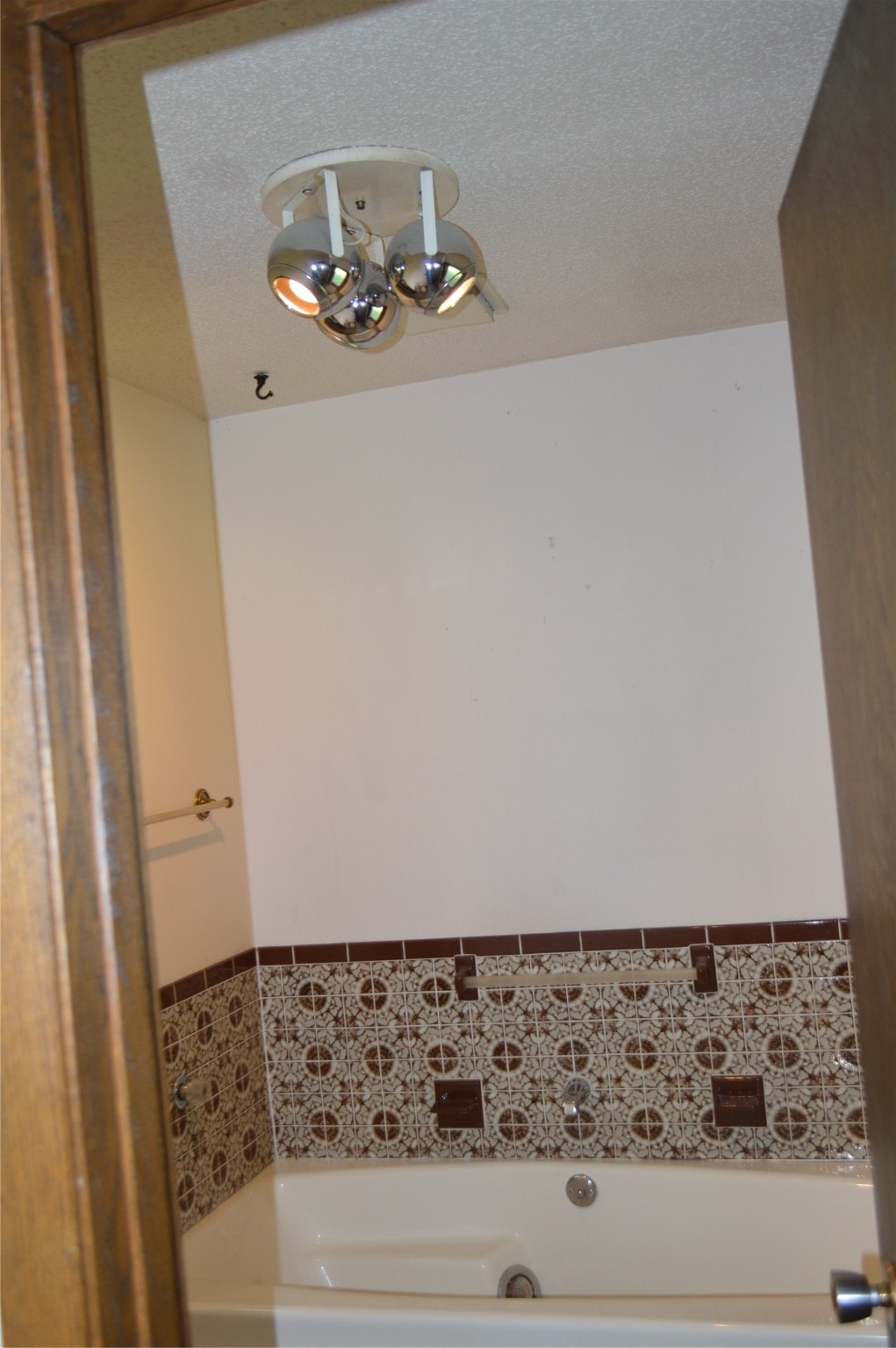 2234 155th Place, Knoxville, Iowa image 13