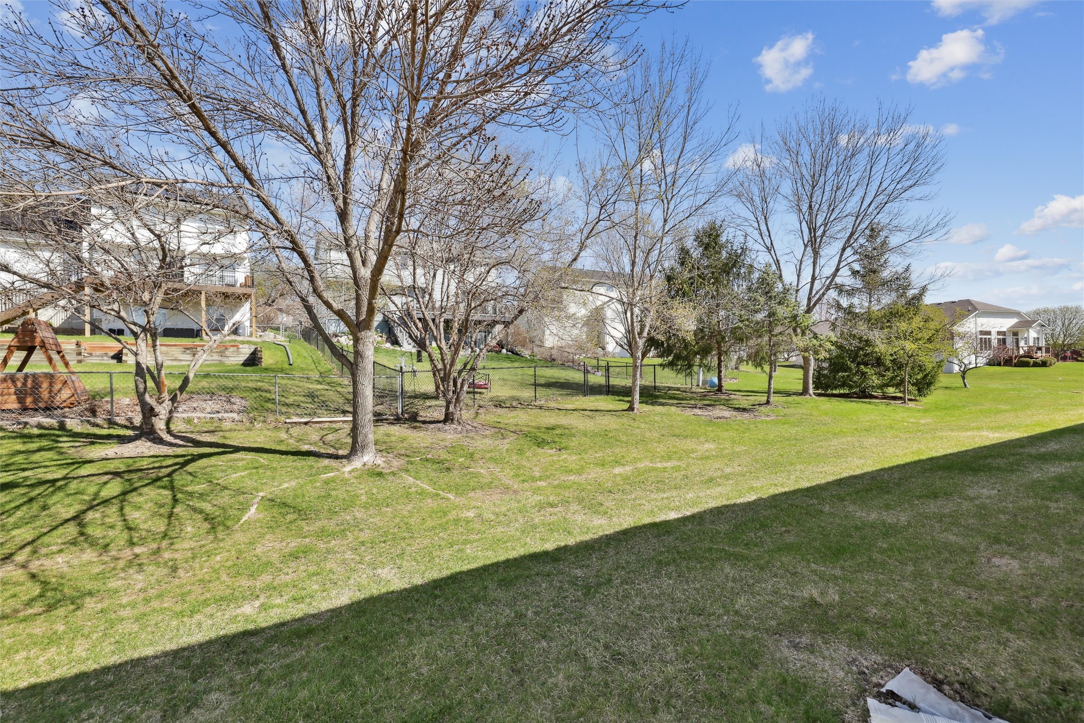 2329 Valley Ridge Place, West Des Moines, Iowa image 24