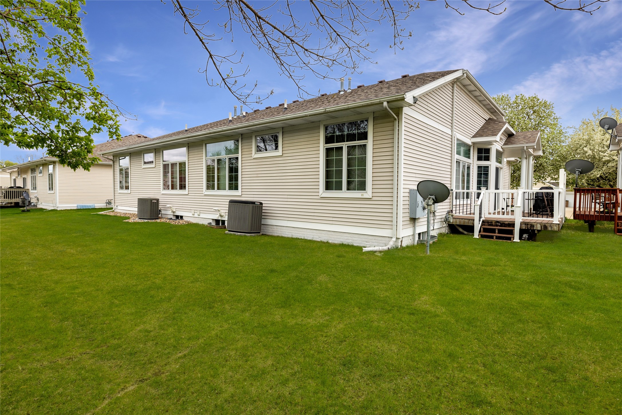 2329 Valley Ridge Place, West Des Moines, Iowa image 3