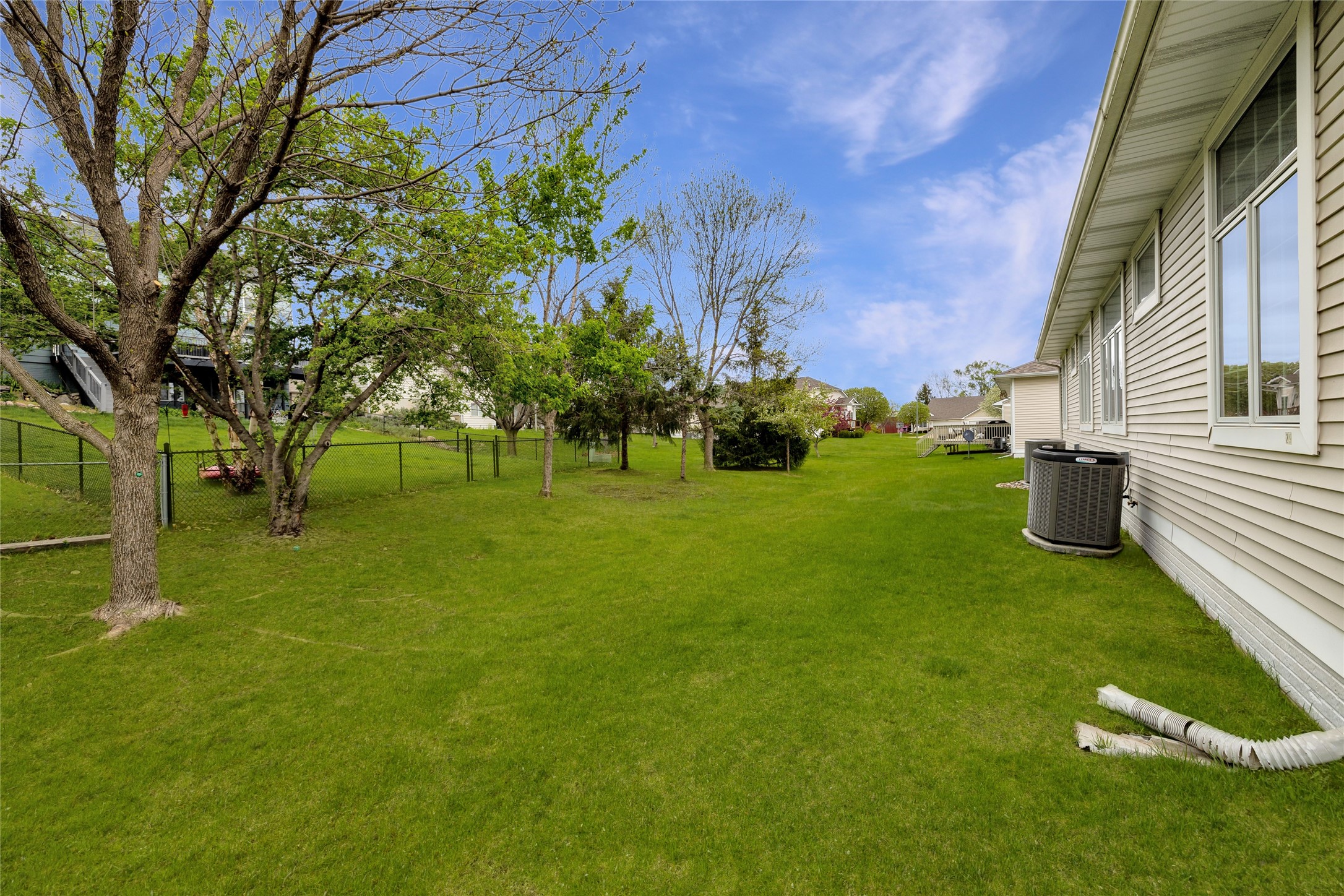 2329 Valley Ridge Place, West Des Moines, Iowa image 2