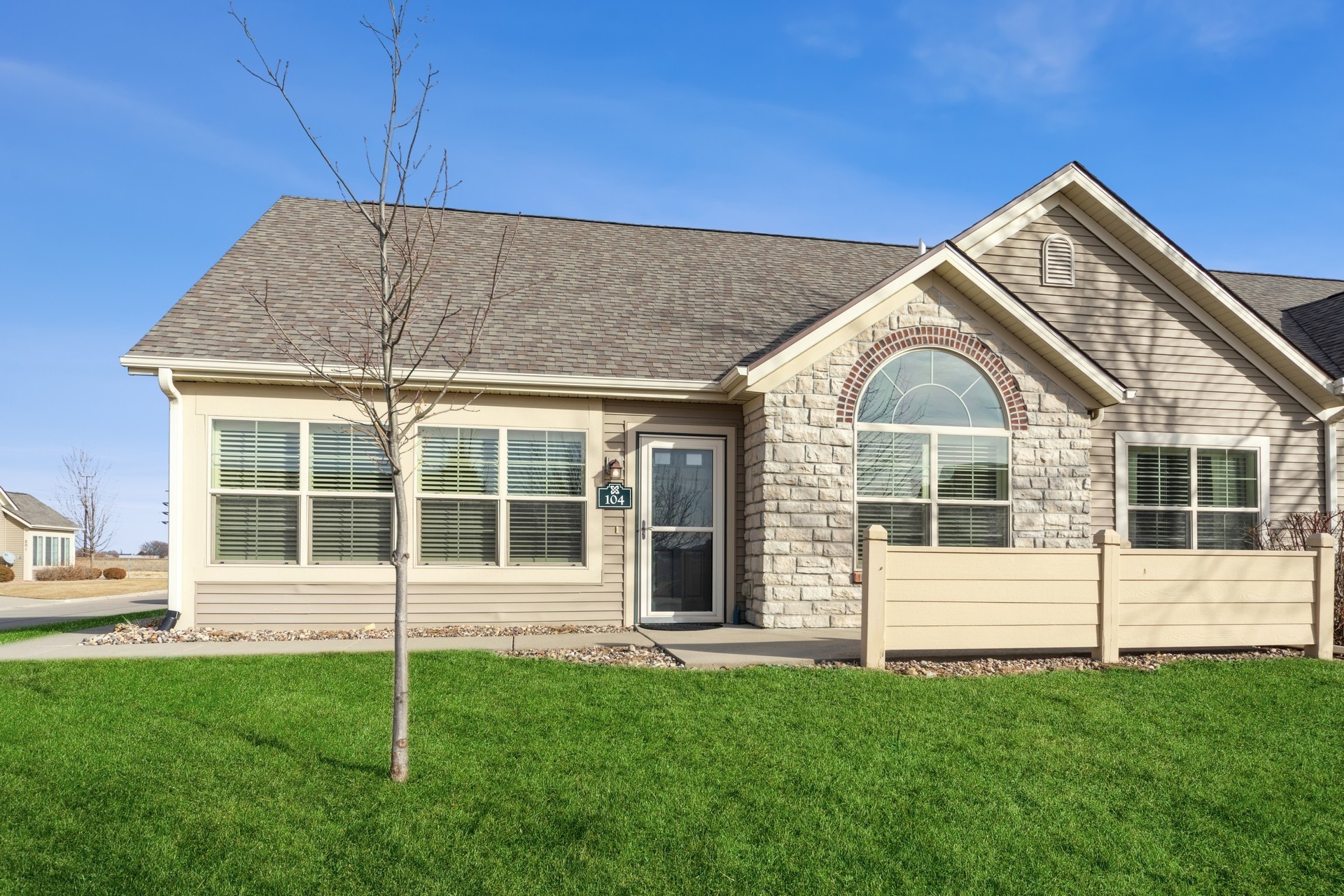 3305 SE Glenstone Drive #104, Grimes, Iowa image 1