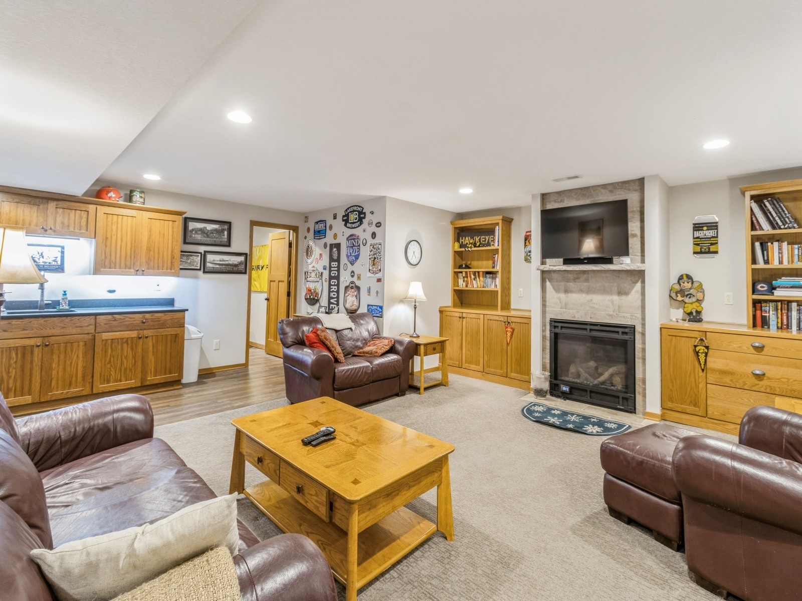 6818 Jules Verne Court, Johnston, Iowa image 24