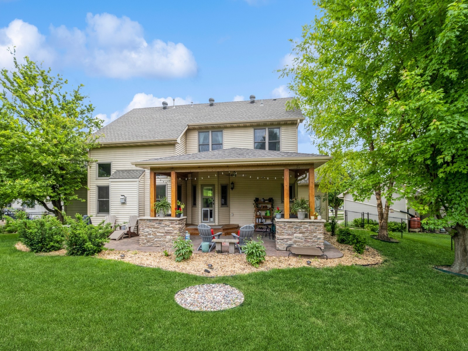 6818 Jules Verne Court, Johnston, Iowa image 33