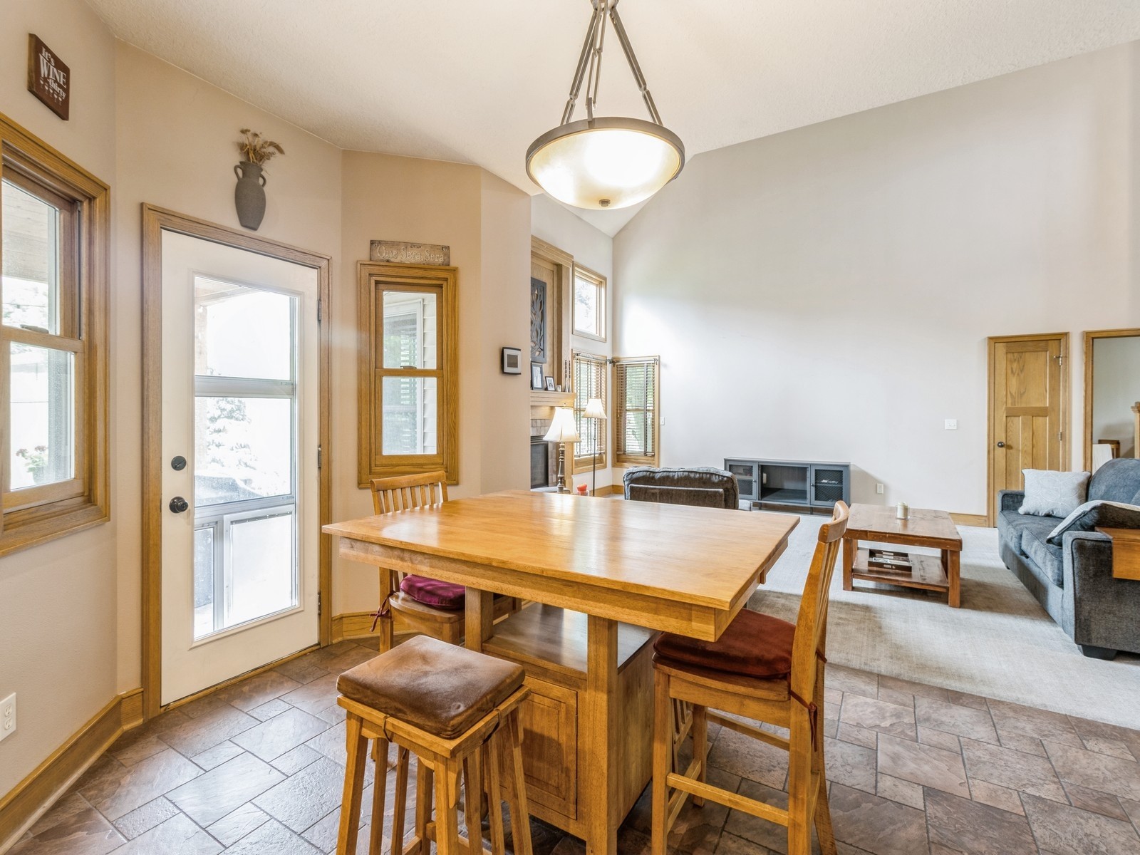 6818 Jules Verne Court, Johnston, Iowa image 6