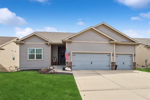 Homes For Sale - 416 SE 14th Street<br/> Grimes, IA 50111