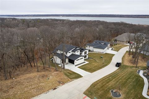  in Johnston IA 6268 Enclave Lane.jpg