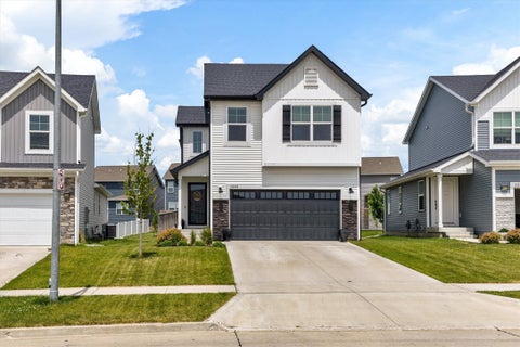 Homes For Sale - 1265 NW Yorktown Drive<br/> Dallas County, Waukee, IA 50263