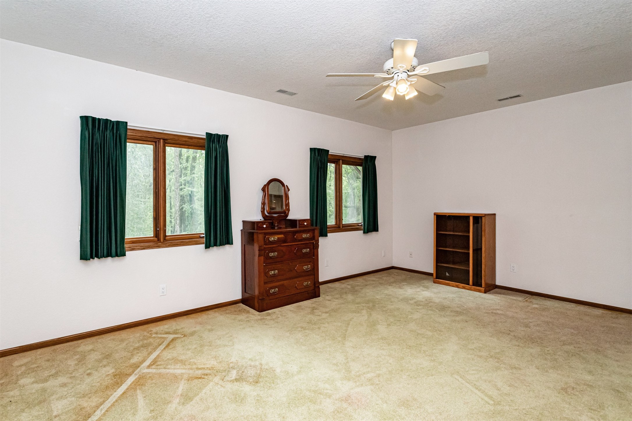 12641 Oakview Heights Drive, Story City, Iowa image 22