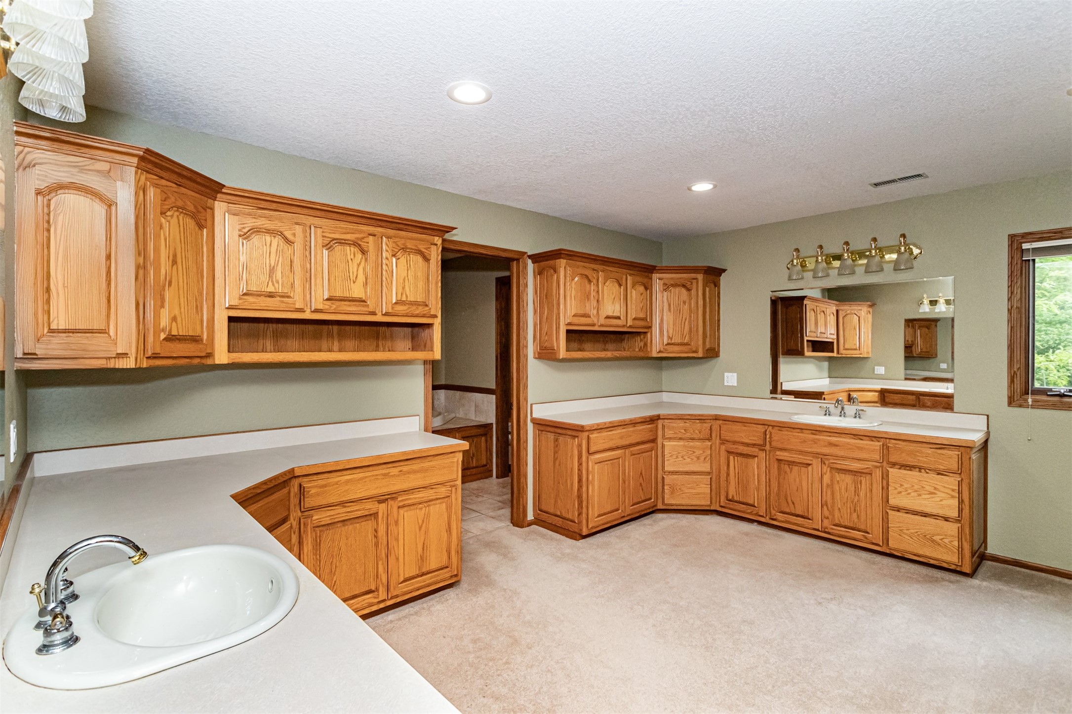 12641 Oakview Heights Drive, Story City, Iowa image 15