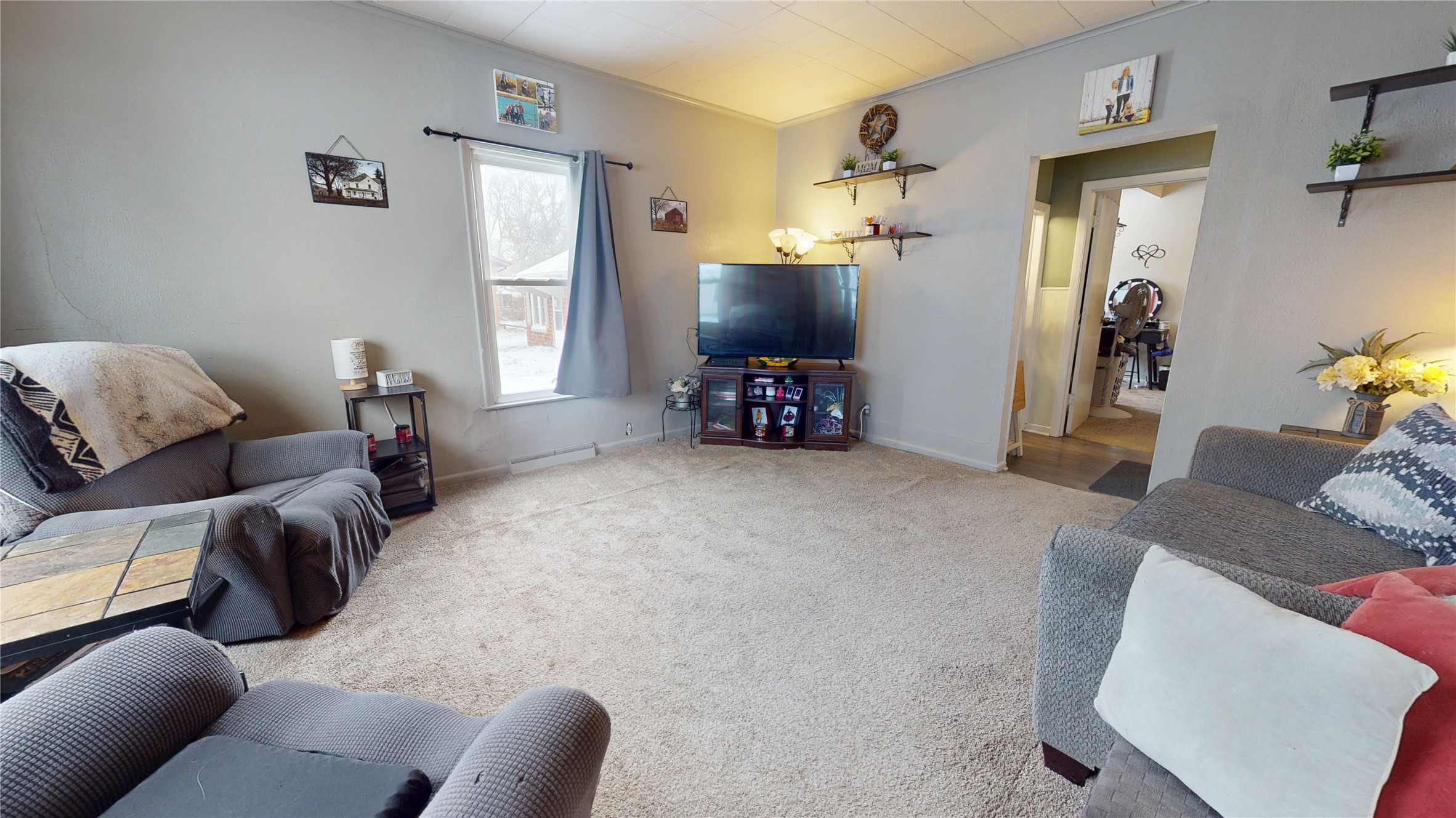 607 W Washington Street