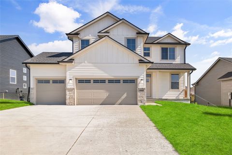 Homes For Sale - 2595 SE Florence Drive<br/> Waukee, IA 50263