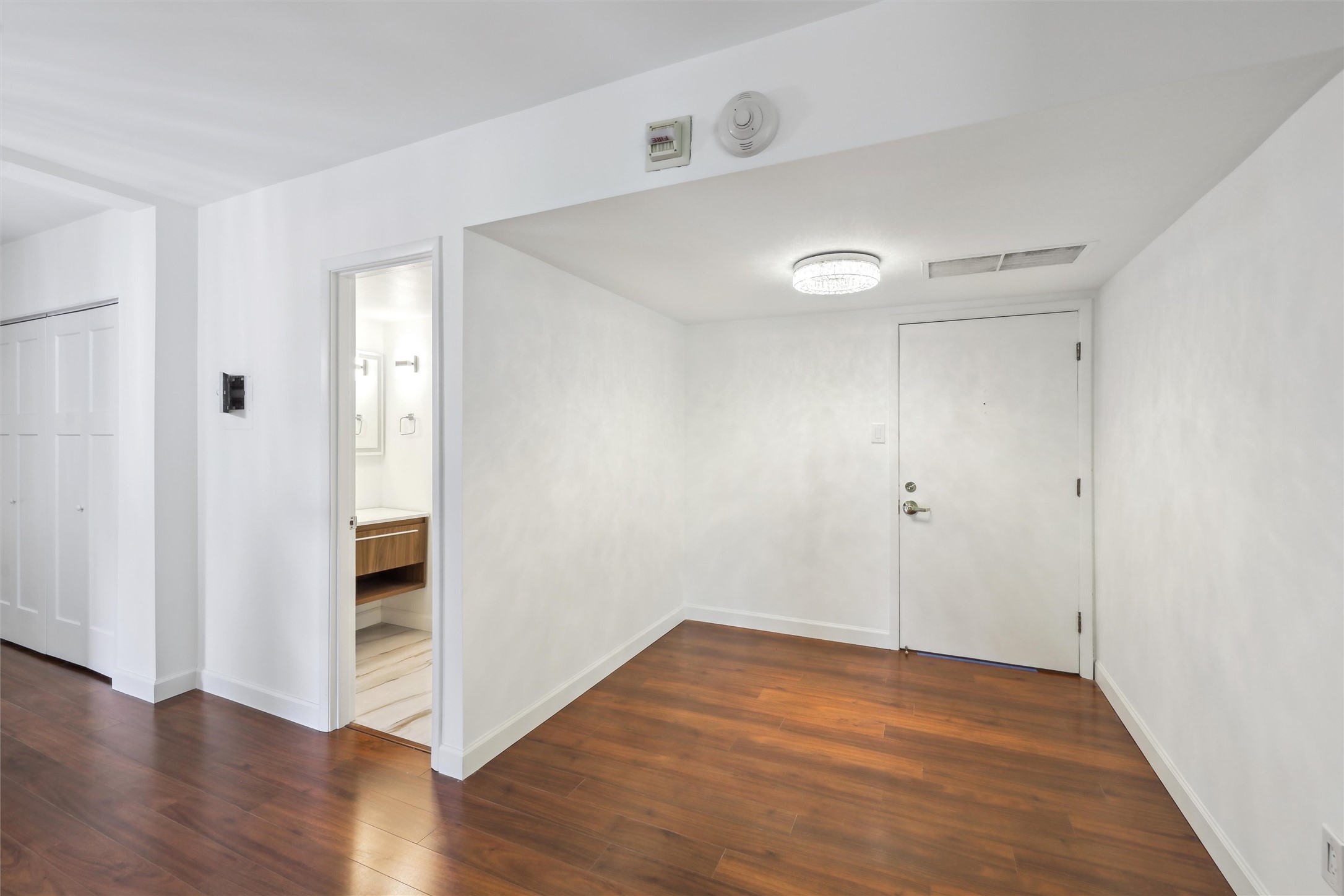 3131 Fleur Drive #208 AND 206, Des Moines, Iowa image 9