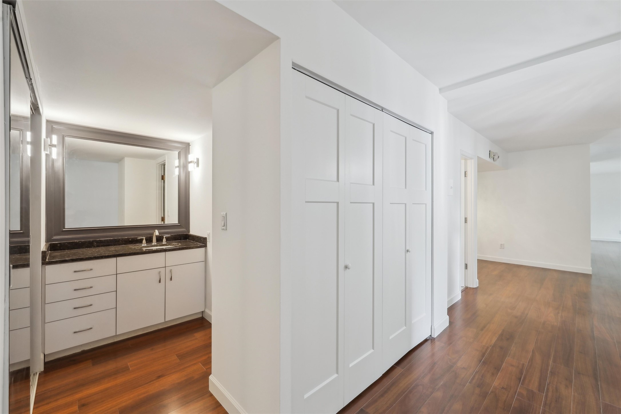 3131 Fleur Drive #208 AND 206, Des Moines, Iowa image 17