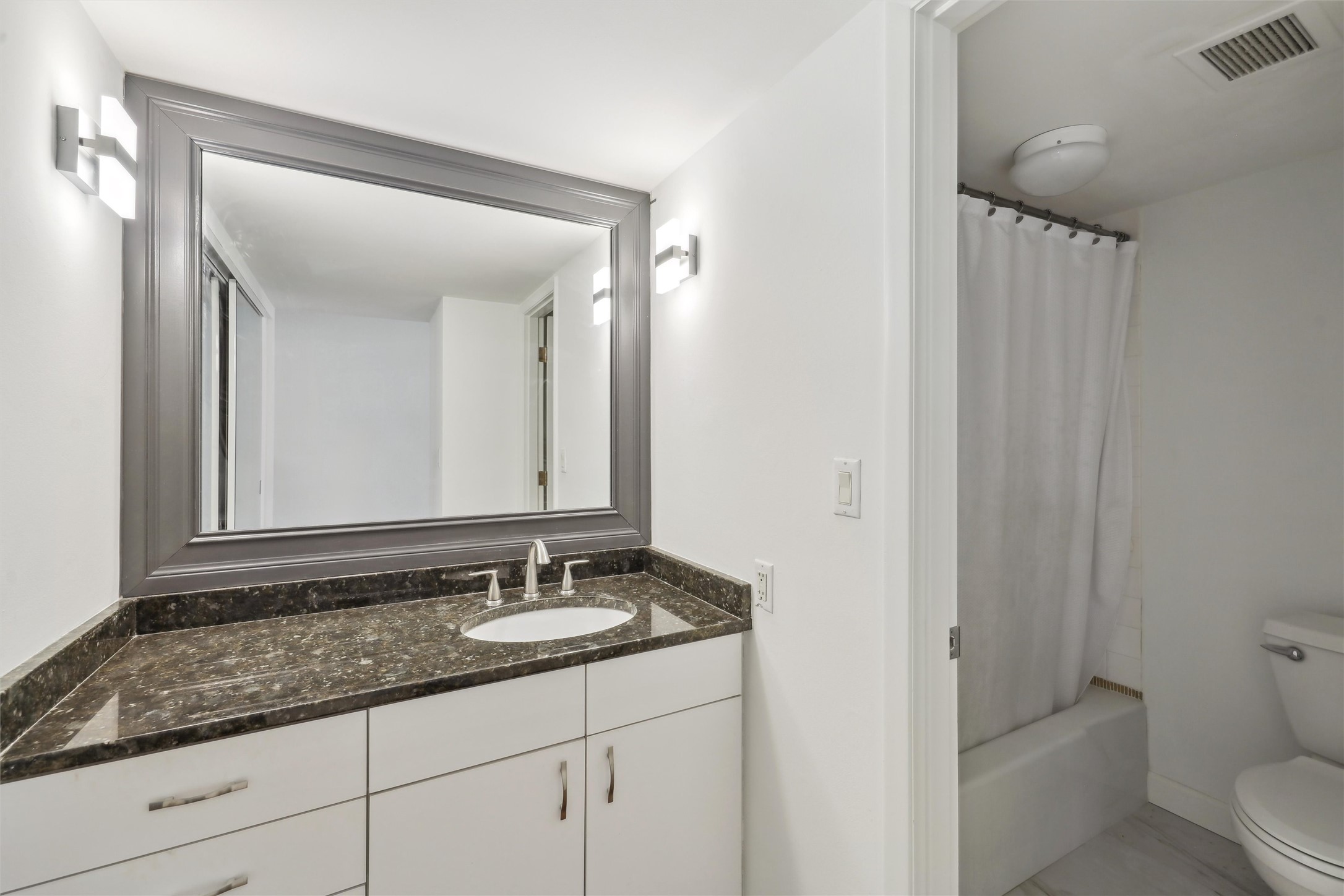 3131 Fleur Drive #208 AND 206, Des Moines, Iowa image 16