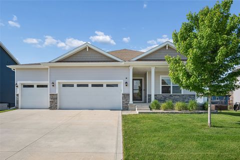 Homes For Sale - 3207 NW Reinhart Drive<br/> Ankeny, IA 50023