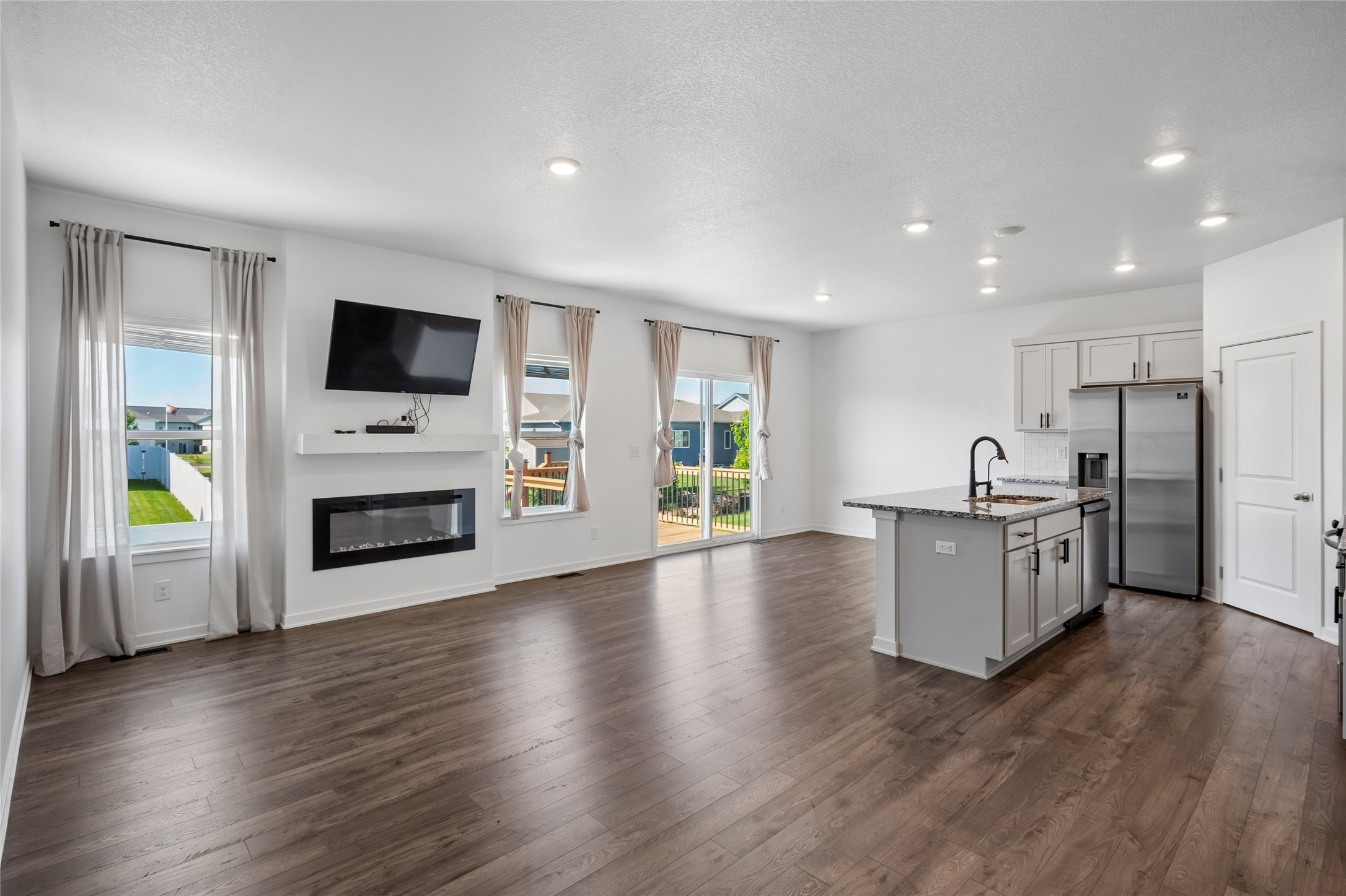 3207 NW Reinhart Drive