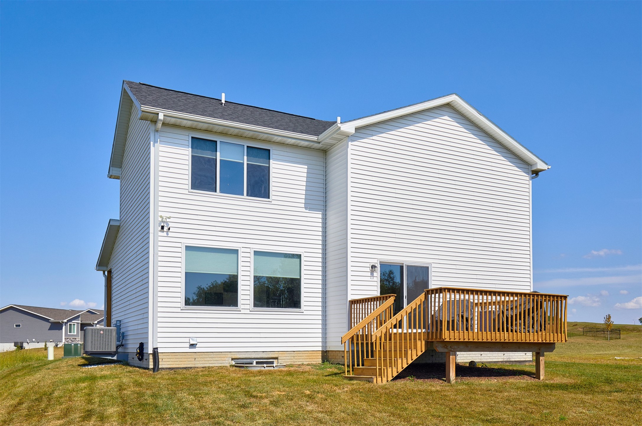 500 W Walnut Place
