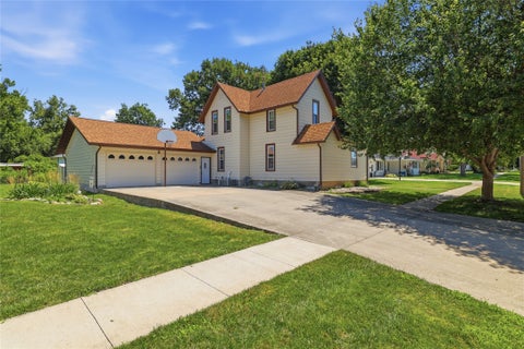 Homes For Sale - 1108 Park Street<br/> Gowrie, IA 50543