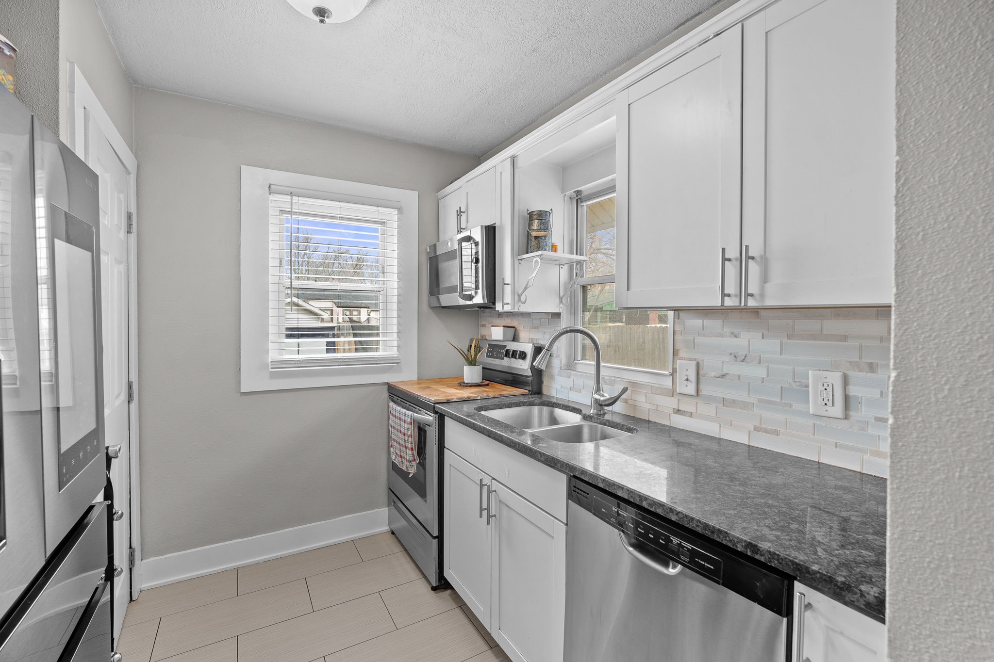 4309 Hickman Road, Des Moines, Iowa image 10