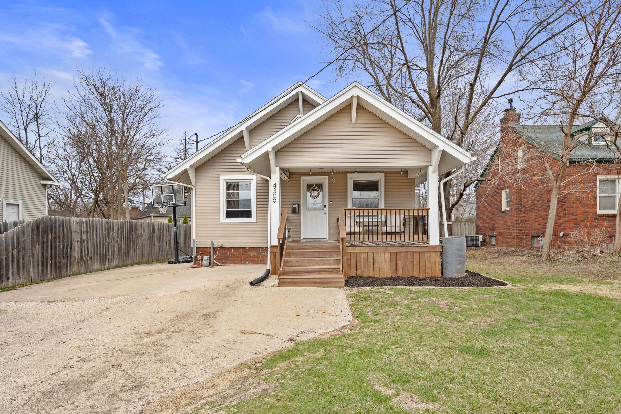 4309 Hickman Road, Des Moines, Iowa image 1