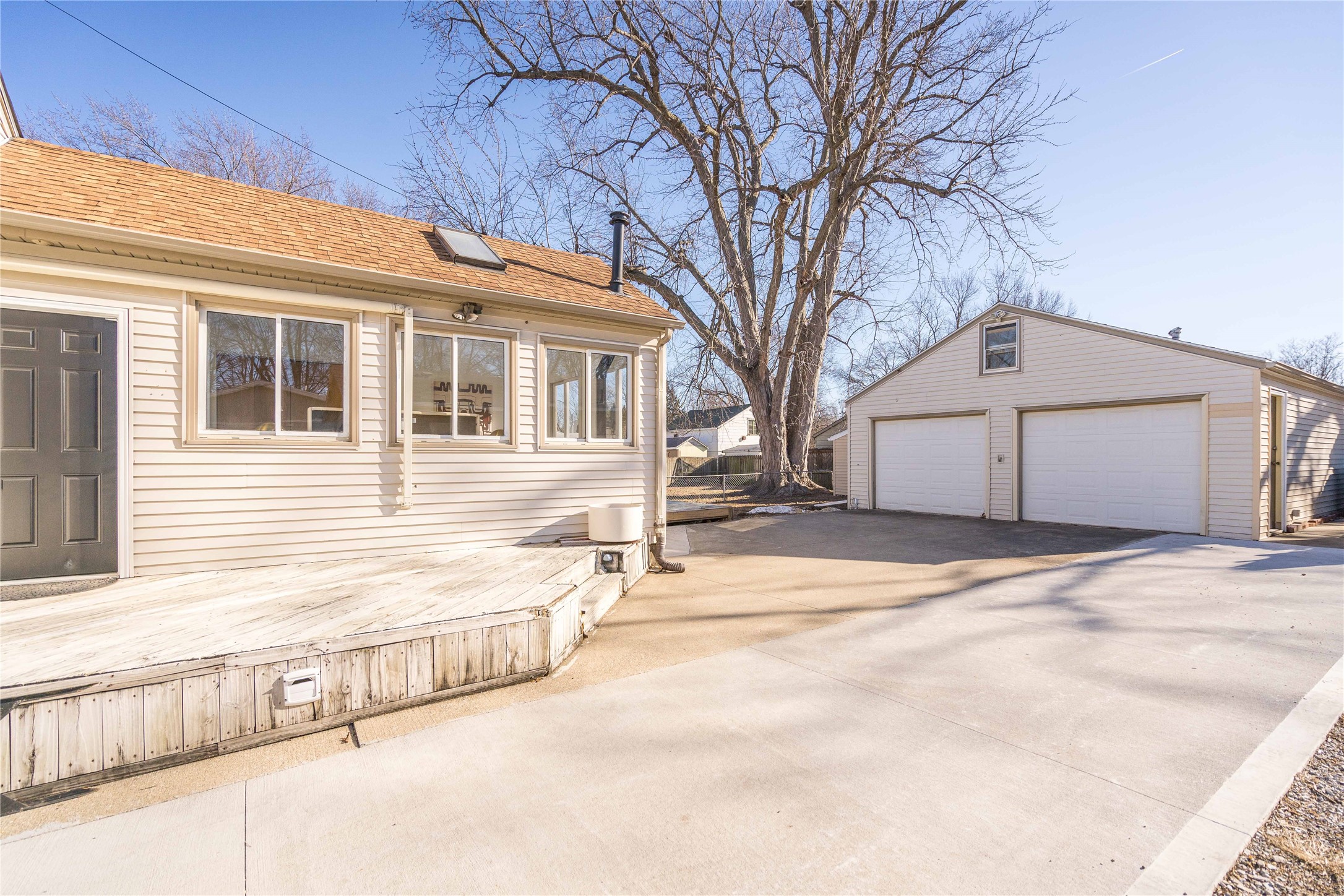 518 Watrous Avenue, Des Moines, Iowa image 27