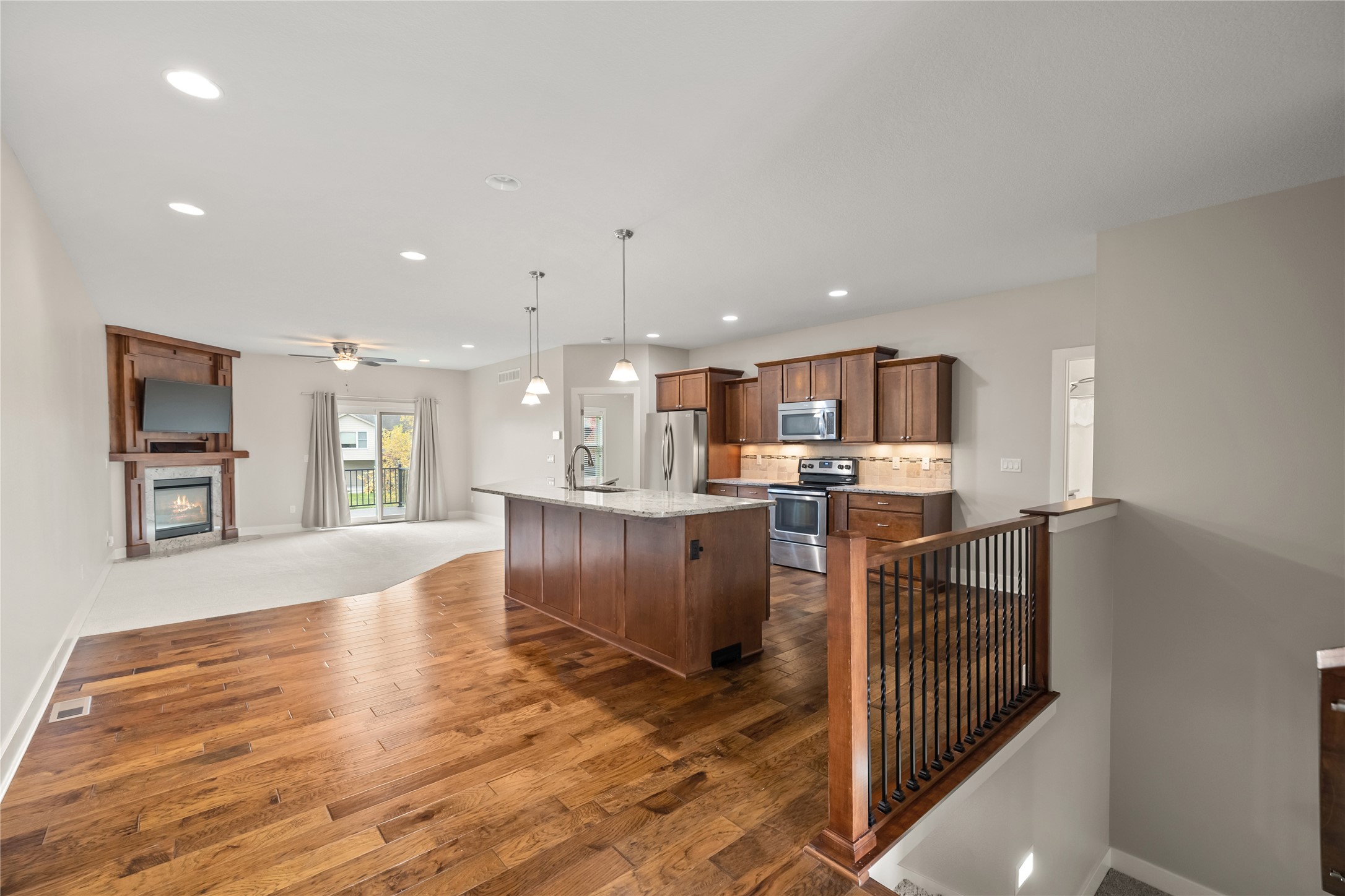 406 NW Beaverbrooke Boulevard