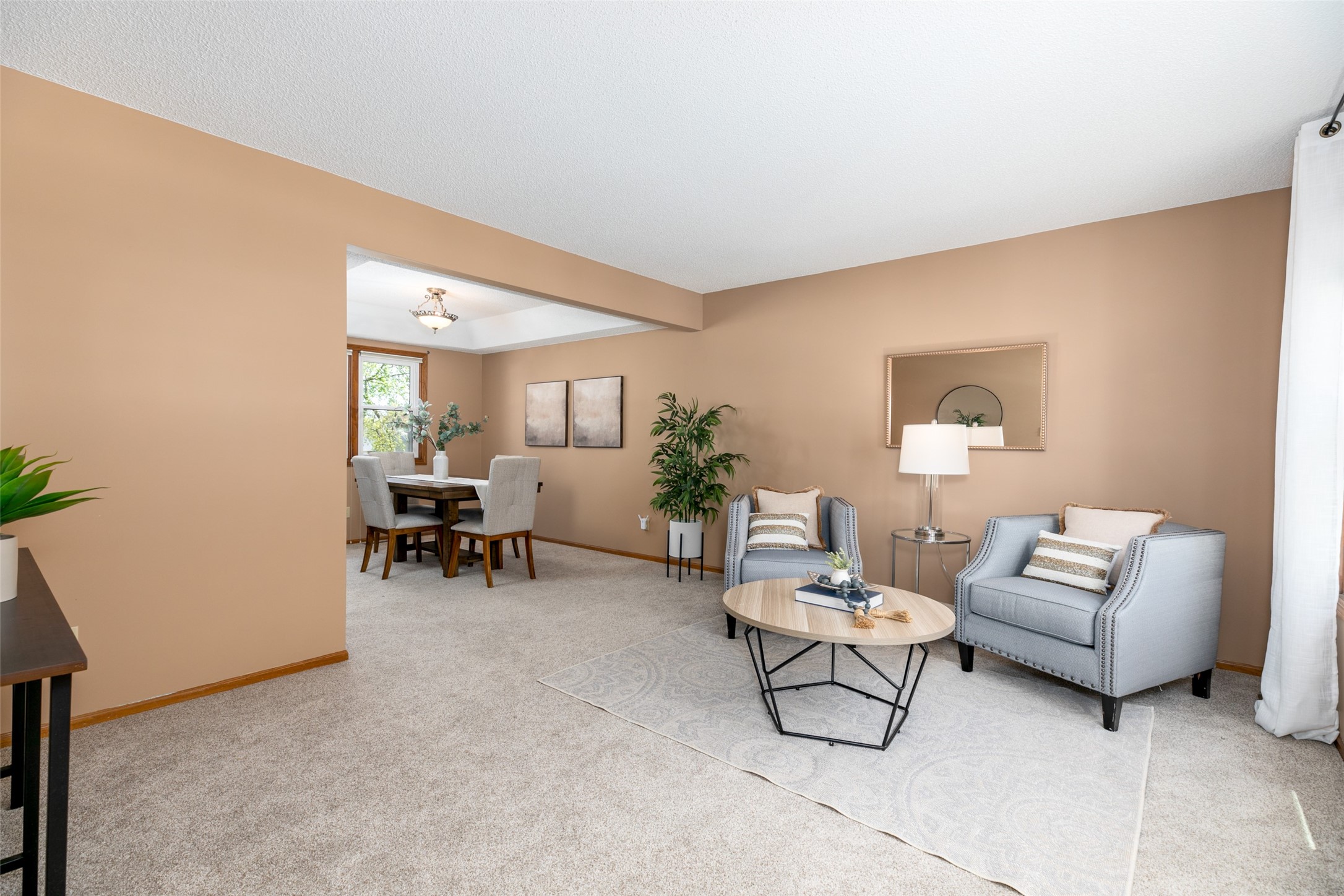 4015 98th Street, Urbandale, Iowa image 4