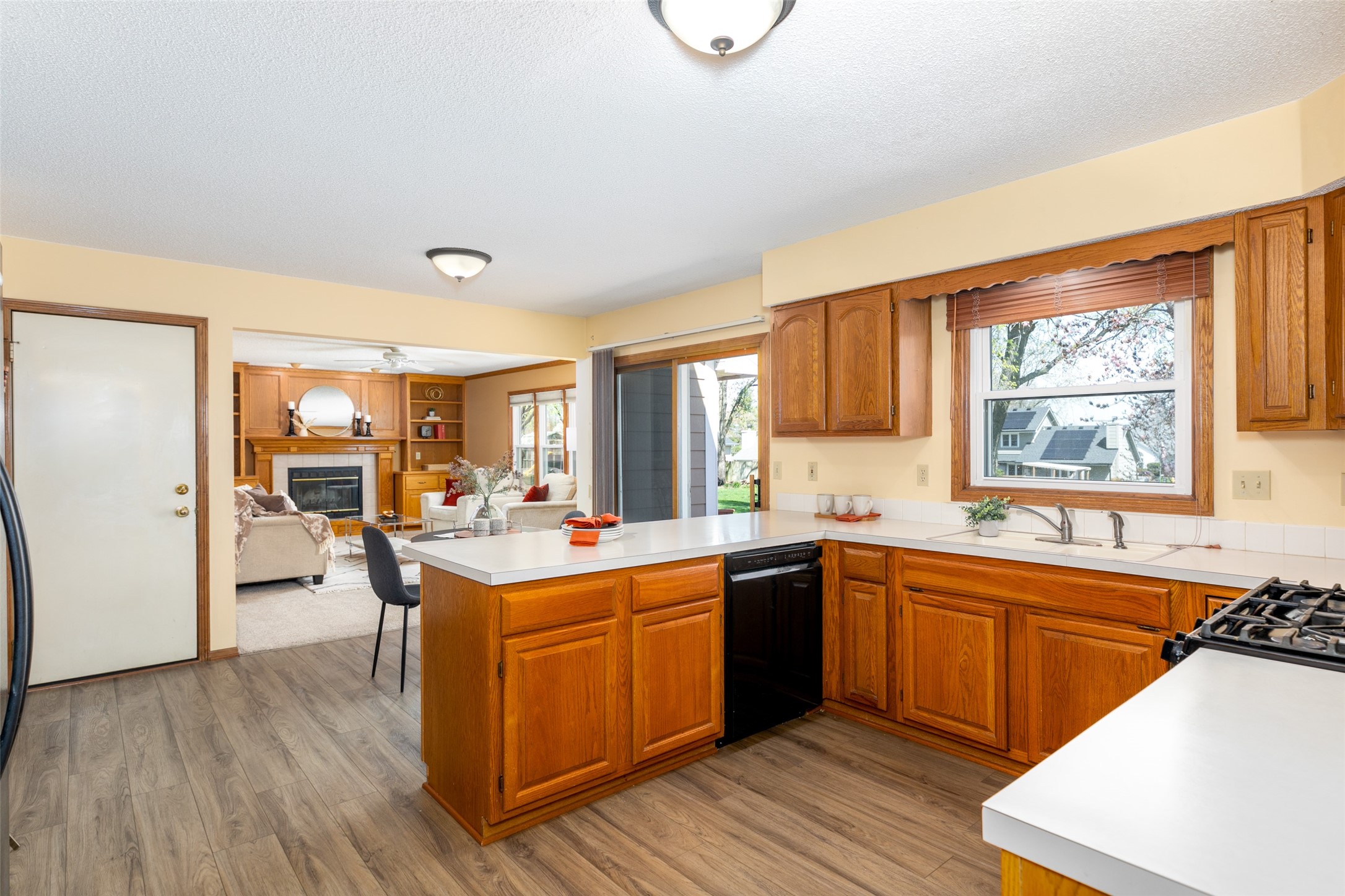 4015 98th Street, Urbandale, Iowa image 7