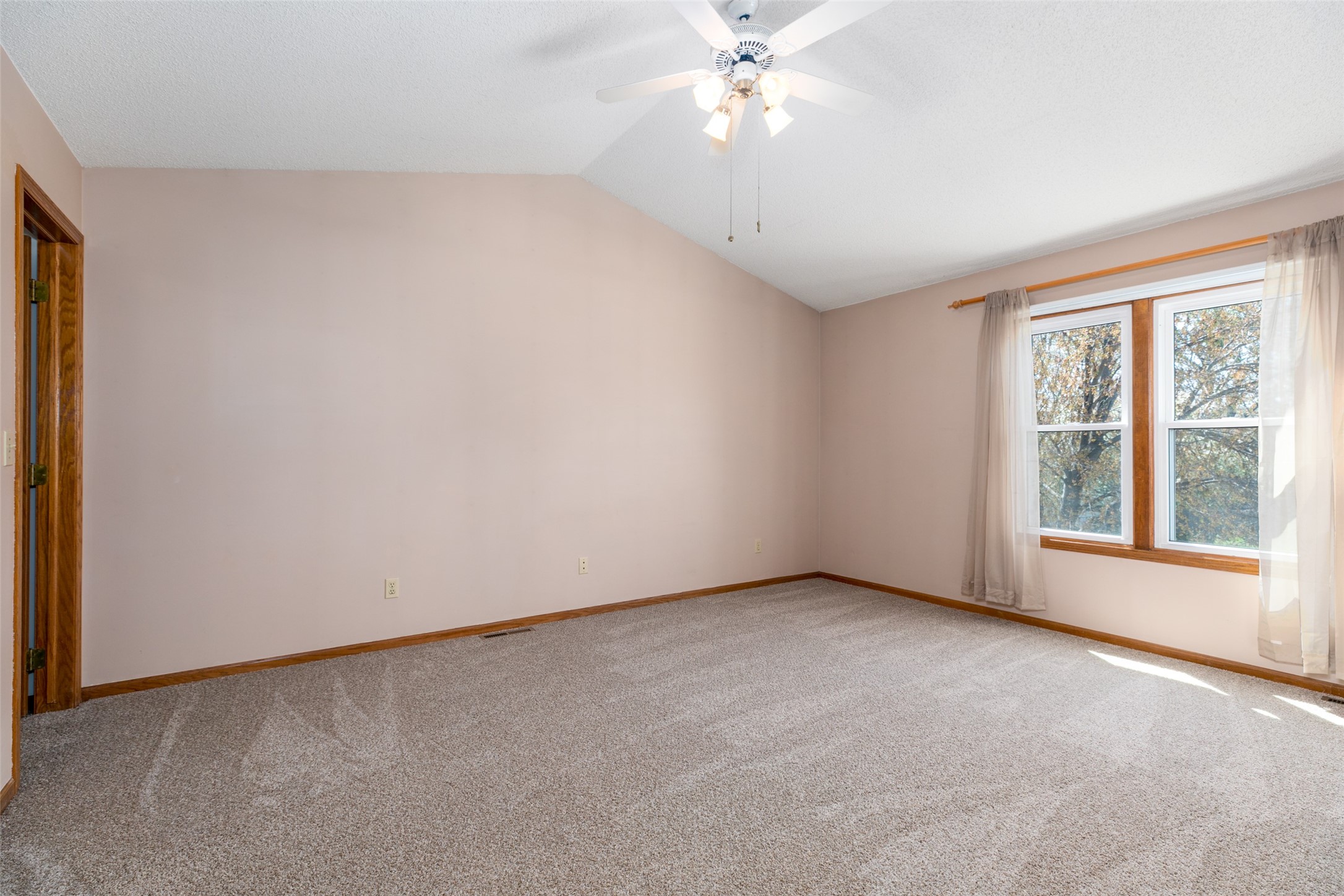 4015 98th Street, Urbandale, Iowa image 13