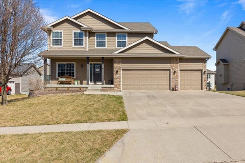 Homes For Sale - 612 NE 46th Court<br/> Ankeny, IA 50021