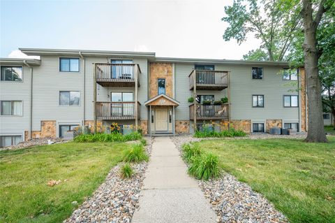 Condo For Sale - 9547 University Avenue #23<br/> Clive, IA 50325