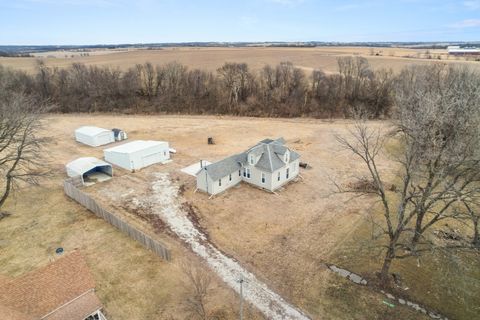 Homes For Sale - 23749 Turner Court<br/> Pleasantville, IA 50225