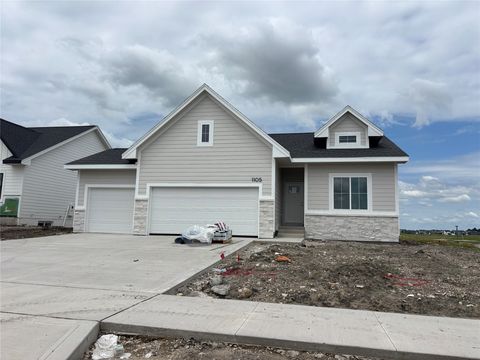 Homes For Sale - 1105 SW 18th Court<br/> Dallas County, Grimes, IA 50111